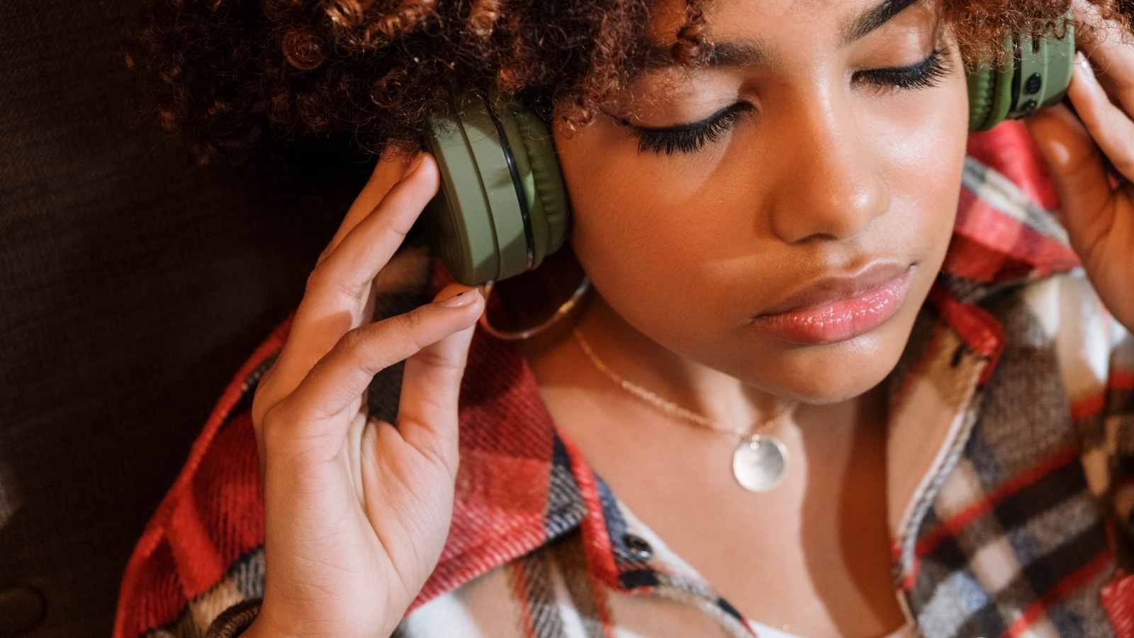 Are NoiseCanceling Headphones Harmful to Your Ears?